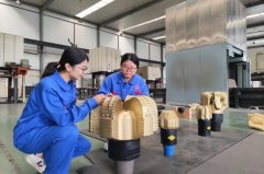 通过实地参不雅、交换